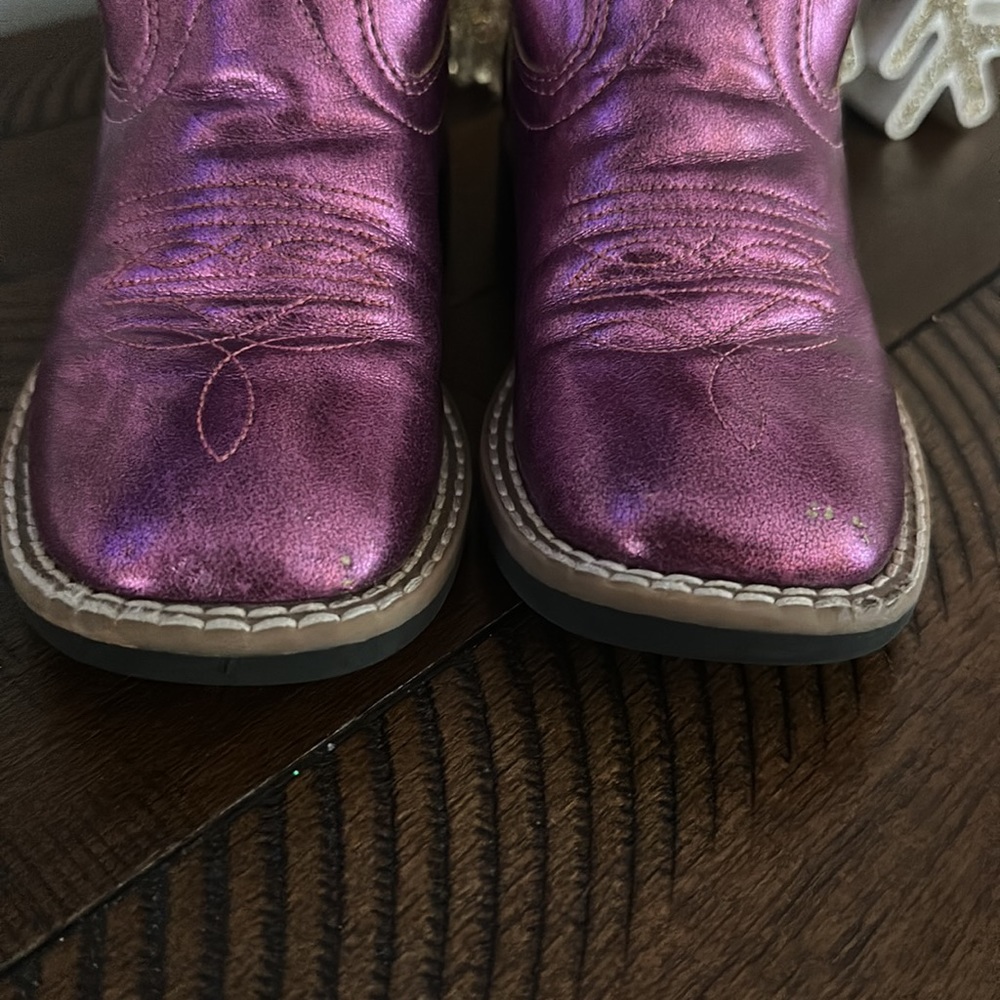 Boots - Picture 4 of 4